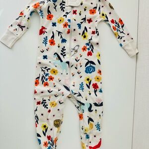 Hanna Andersson Cream Floral Fairytale Zip Footie